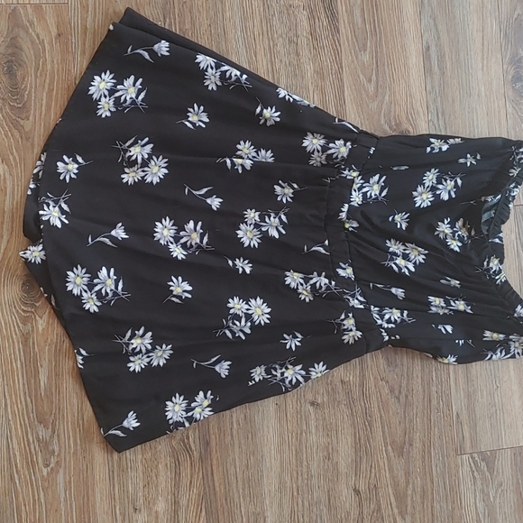 Romper - Picture 4 of 5